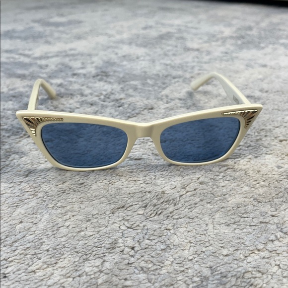 New Valentino Garavani 51mm Cat Eye Sunglasses VLS 175 Ivory main image 16